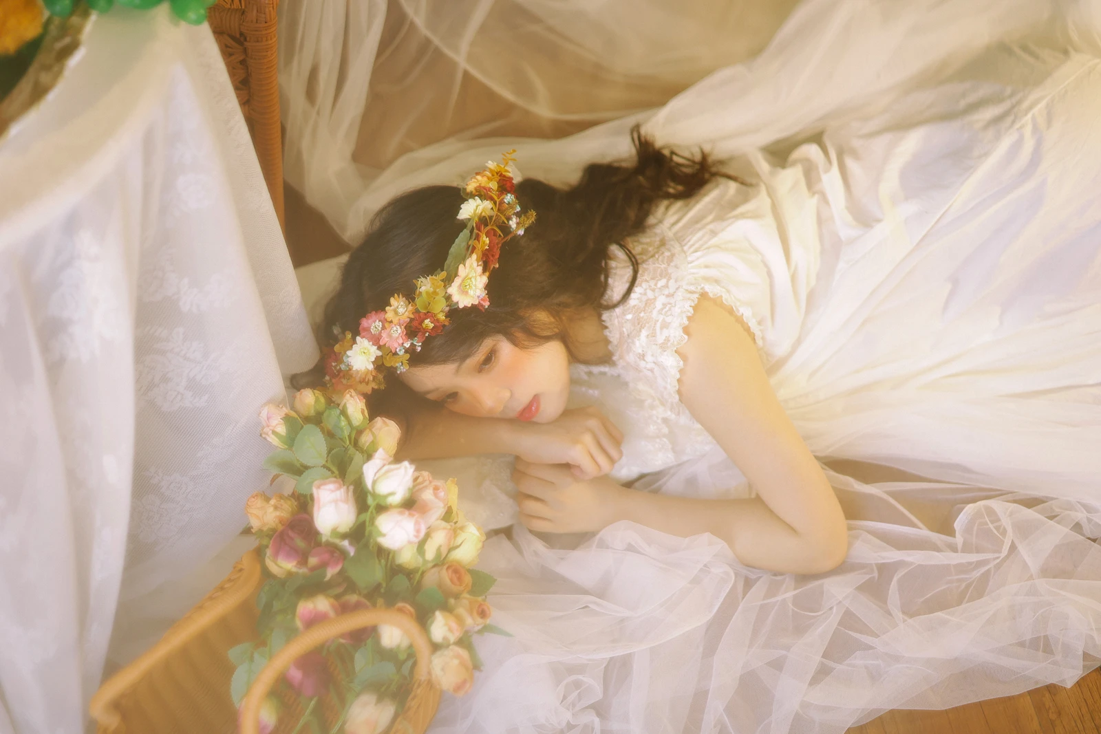 [YITUYU]艺图语-2024.10.19-春日颂-塔米-[25P-89MB]-6.webp